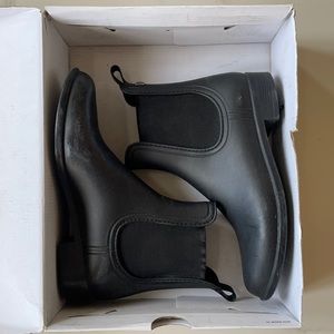 Aldo Black Leather Chelsea Ankle Boots